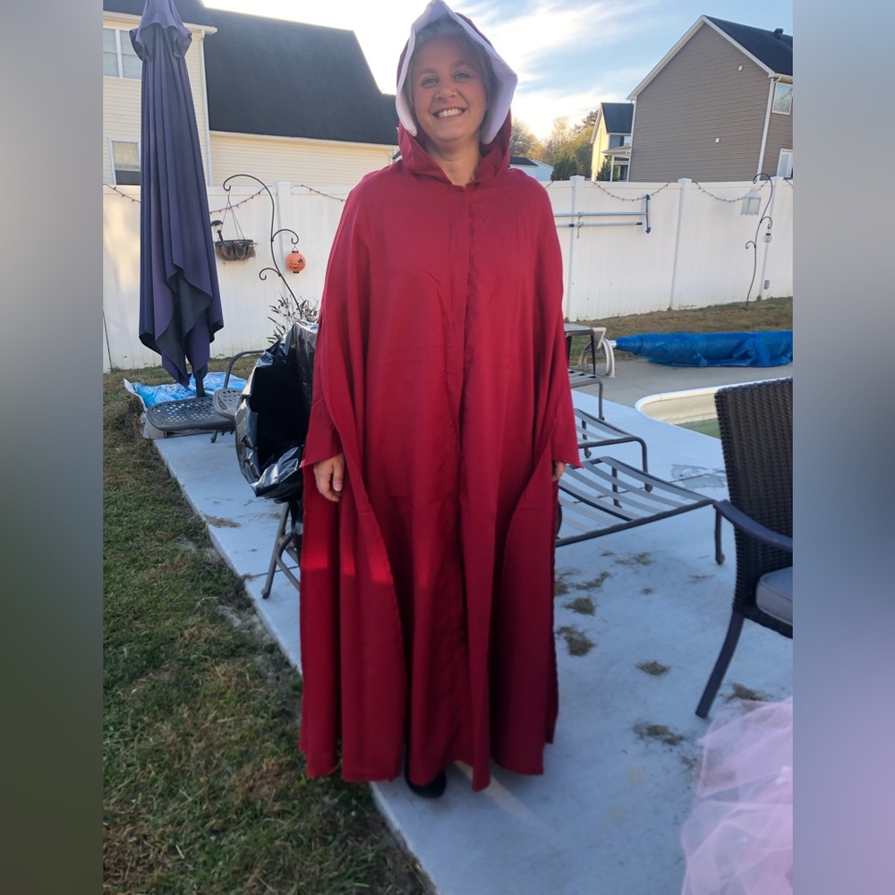 Handsmaid Tale Halloween Costume